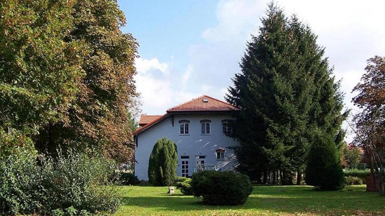 Plesna Park Hotel Екстериор снимка