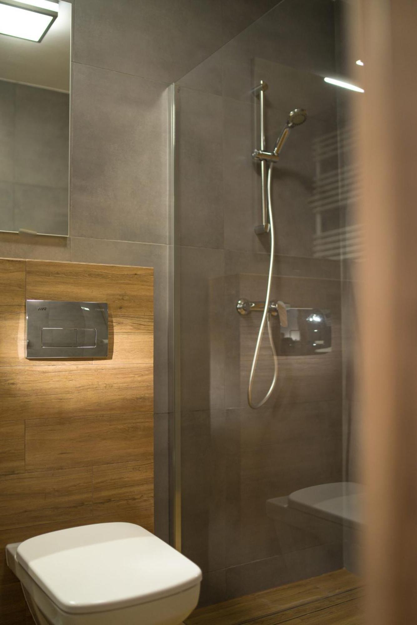 Plesna Park Hotel Екстериор снимка